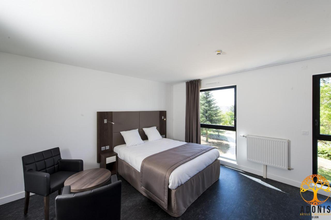 Aparthotel Adonis Maison Internationale 3*